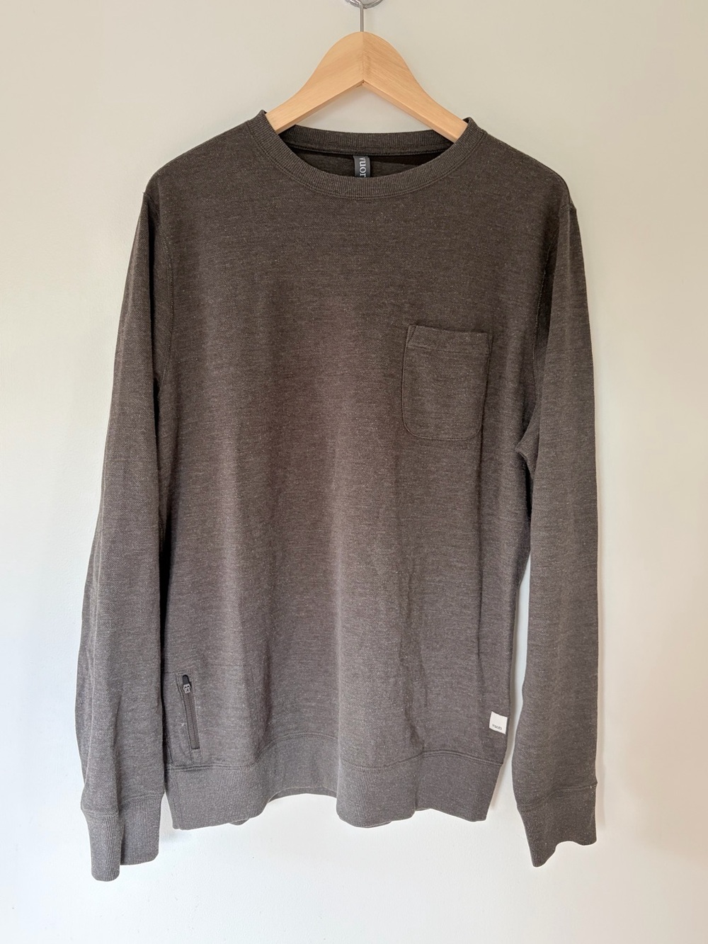 Vuori Jeffreys Pullover Pocket Crewneck Sweatshirt Men’s Large Gray Heather
